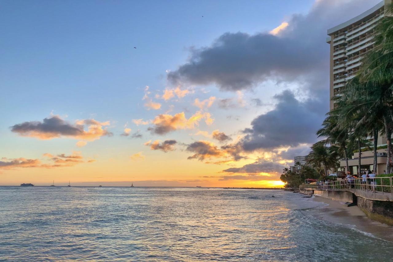 Apartments At Palms Waikiki Гонолулу Екстер'єр фото