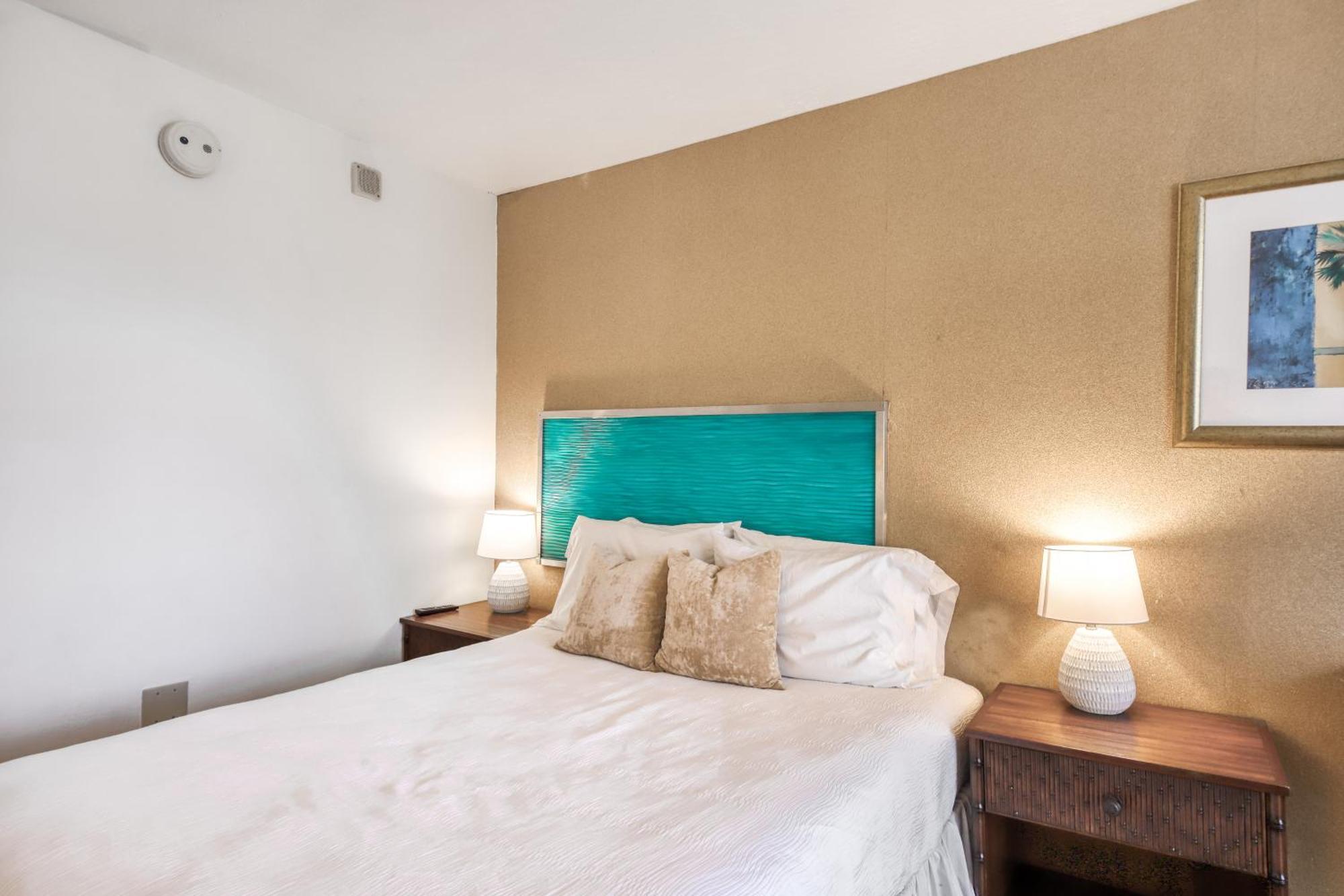 Apartments At Palms Waikiki Гонолулу Номер фото
